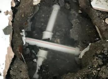 江阴阳台漏水维修公司为您分享楼上楼下漏水怎么处理