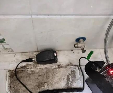 江阴屋顶漏水维修公司分享下卫生间漏水的危害及解决方法